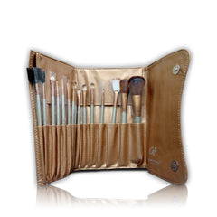 easy to  carry brush set